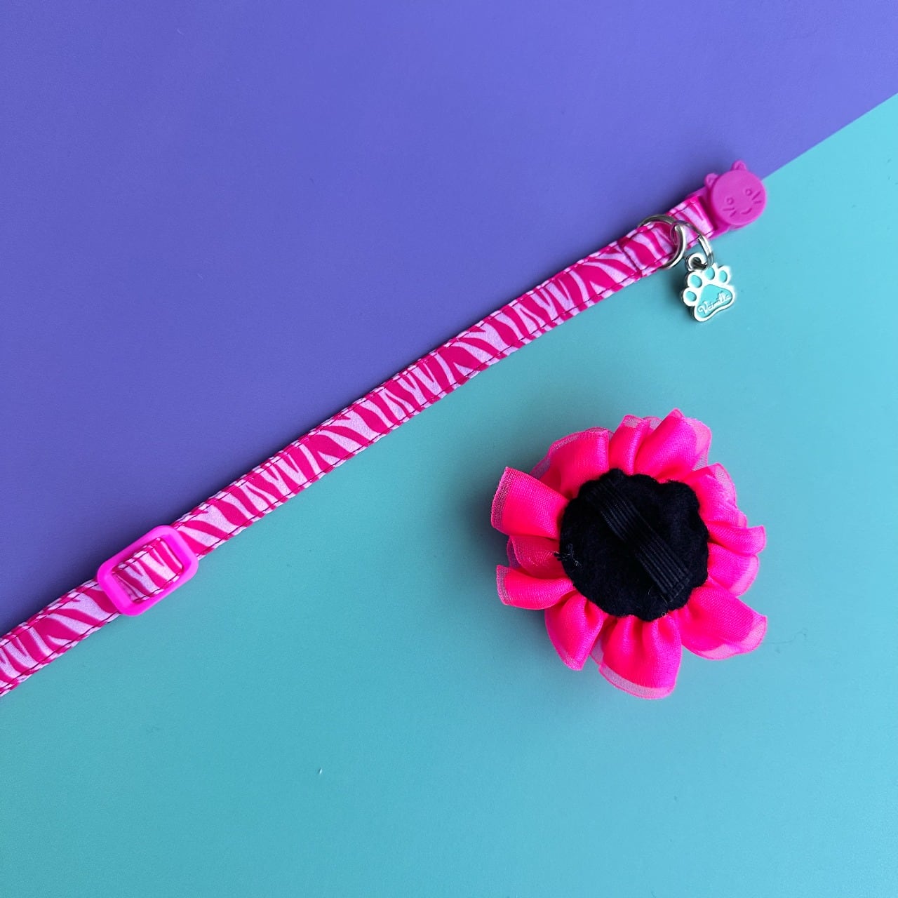 Collar para gatos Cebra fucsia con flor tul fucsia neón