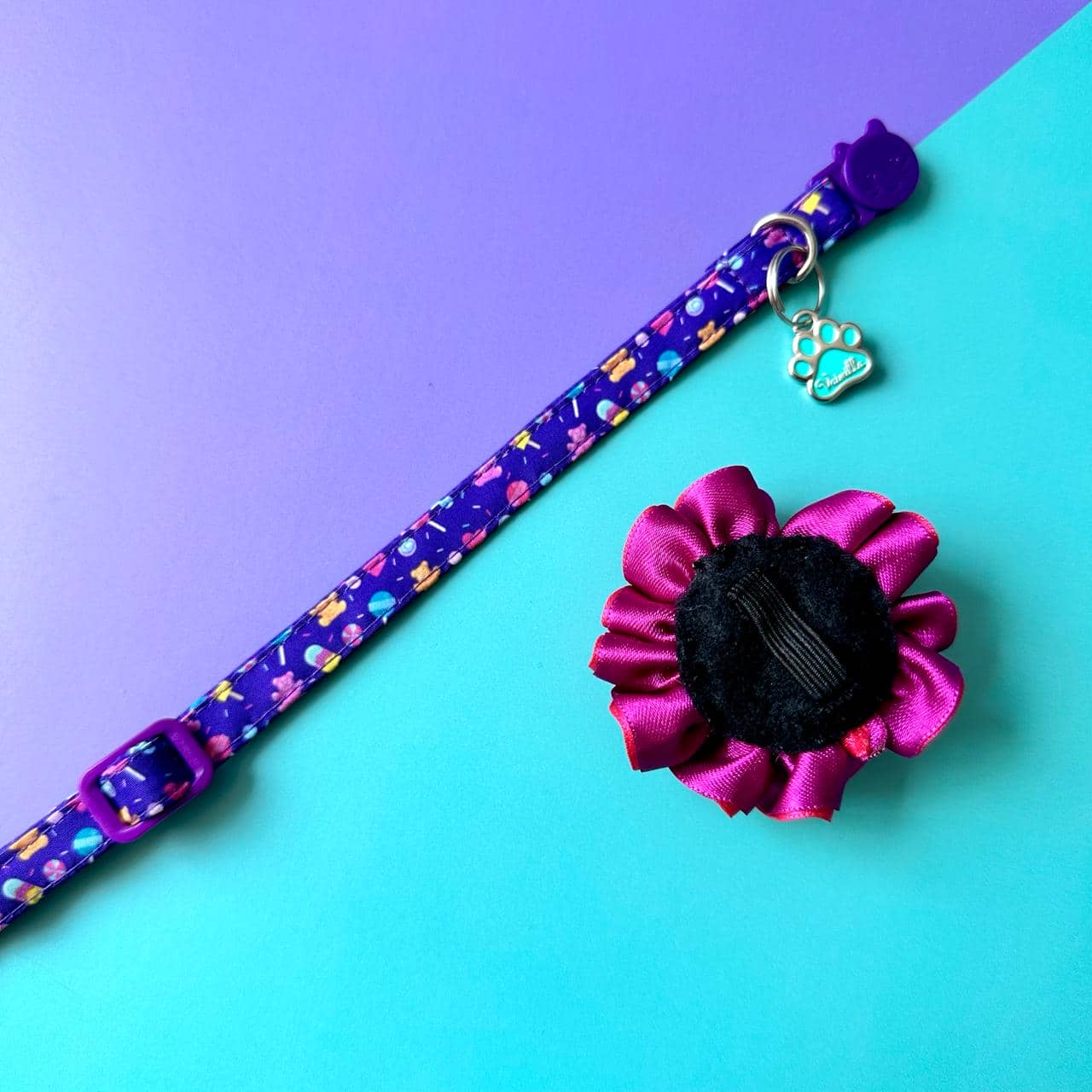 Collar para gatos con flor bicolor fucsia y morado - Candy