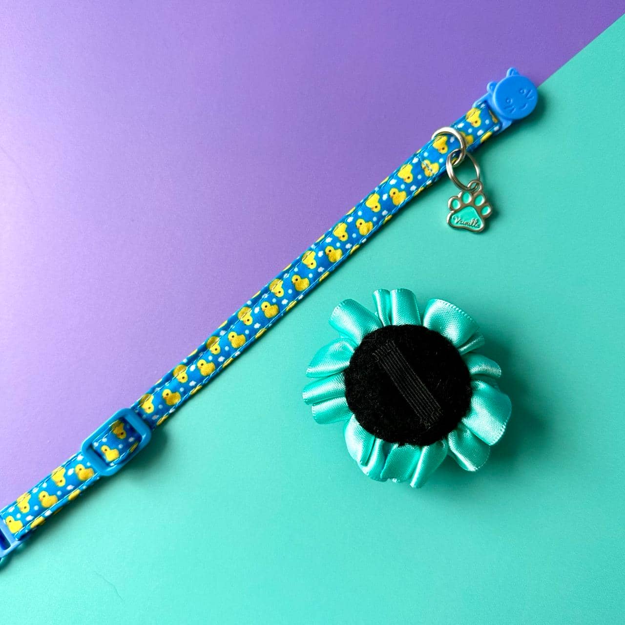 Collar para gatos con flor bicolor turques y aguamarina - Patos