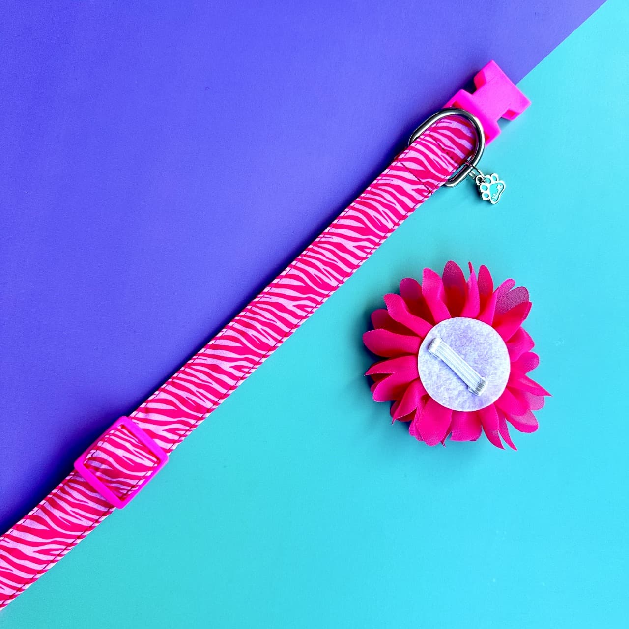 Collar para perros con flor seda - Cebra fucsia