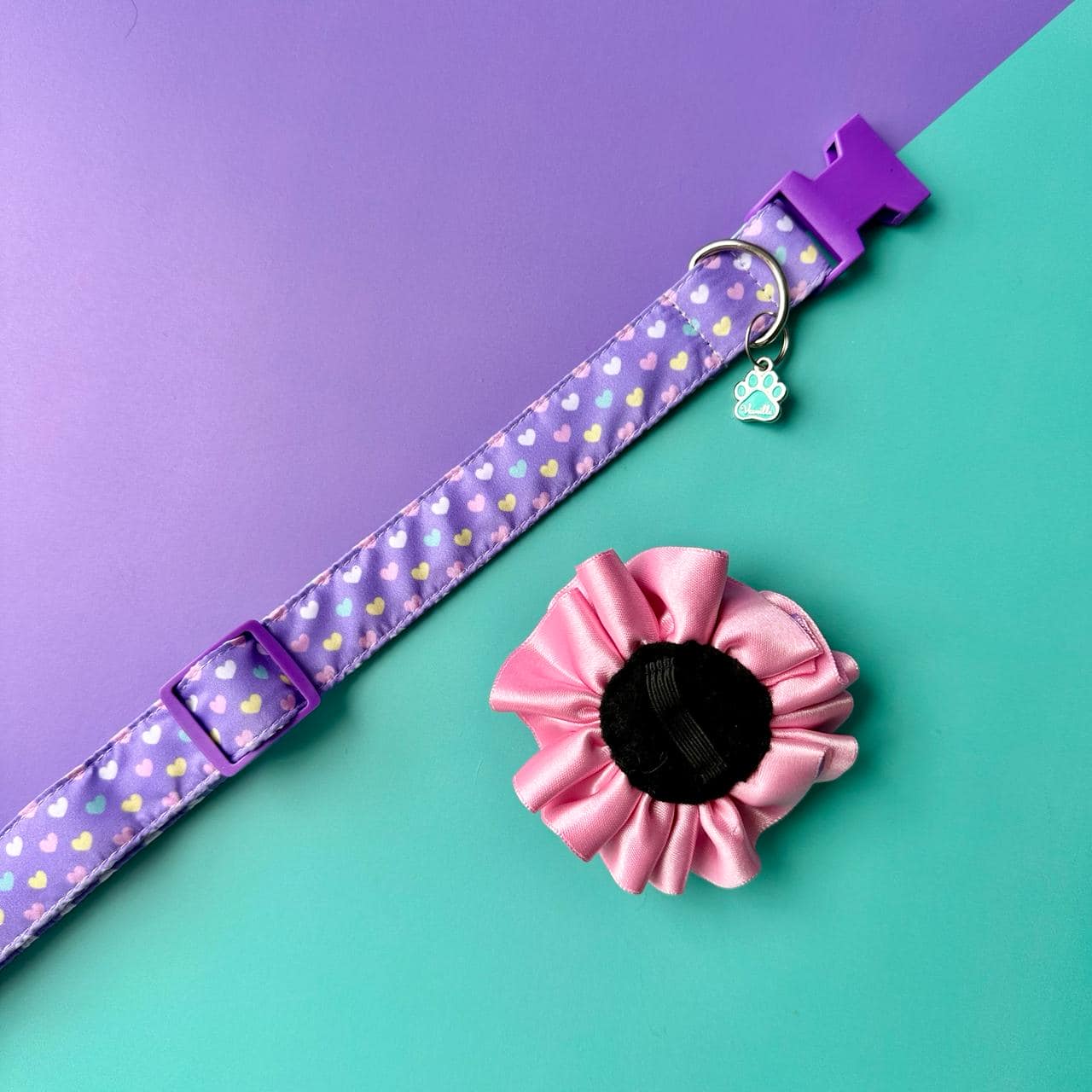 Collar para perros con flor bicolor lila y rosado - Corazones