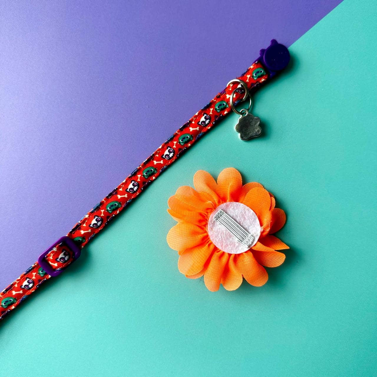 Collar para gatos con flor seda Halloween gatuno