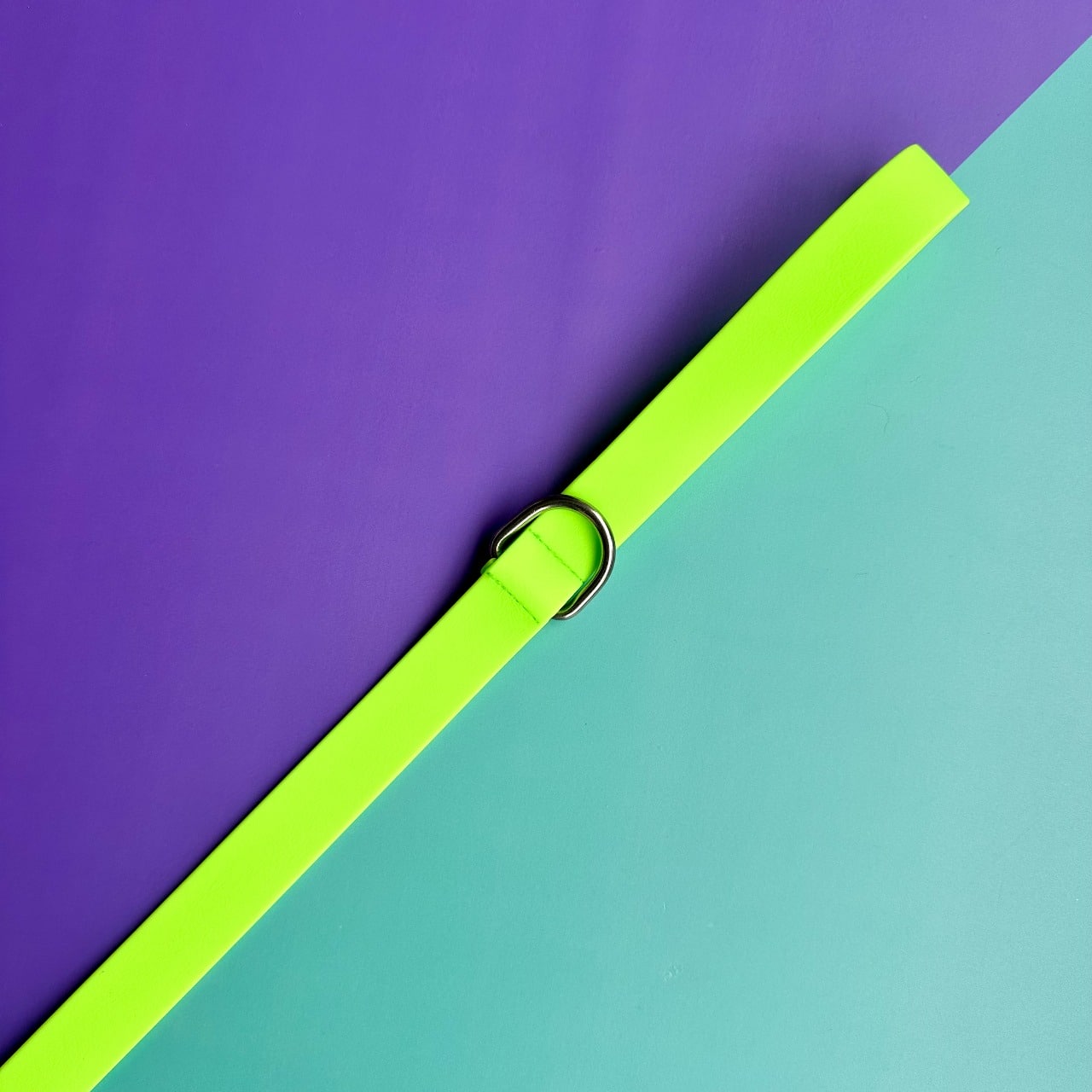 Correa para perros en goma impermeable verde neón