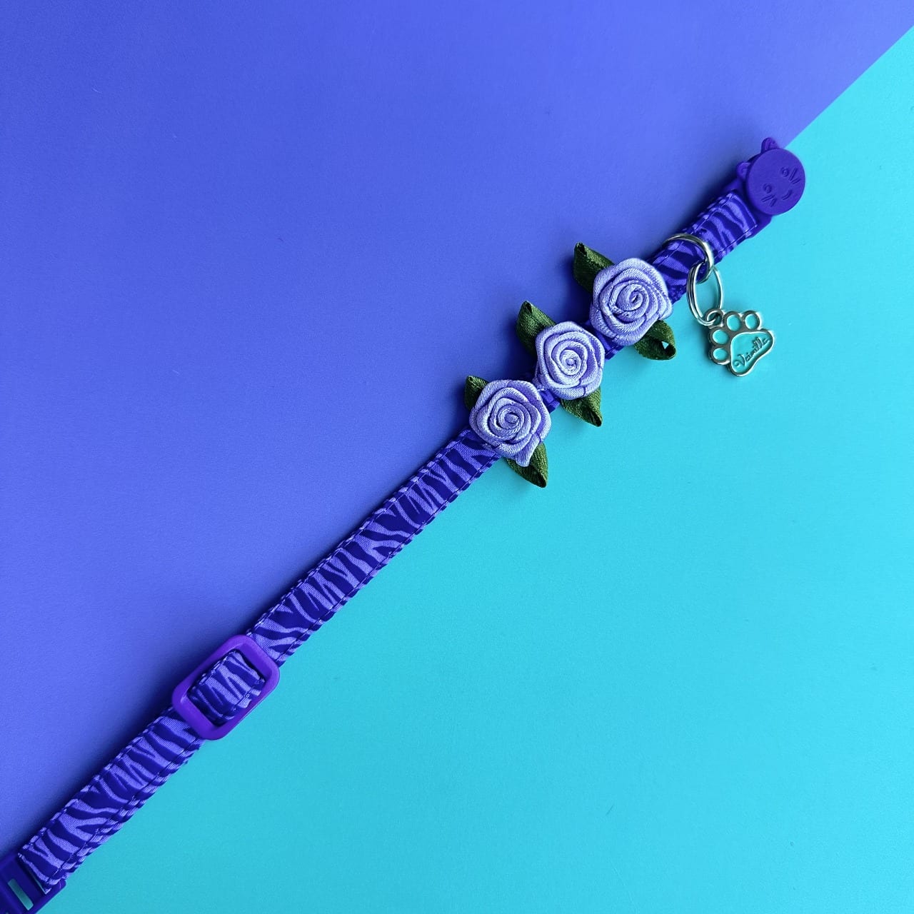 Collar para gatos con rosas Cebra lila 3