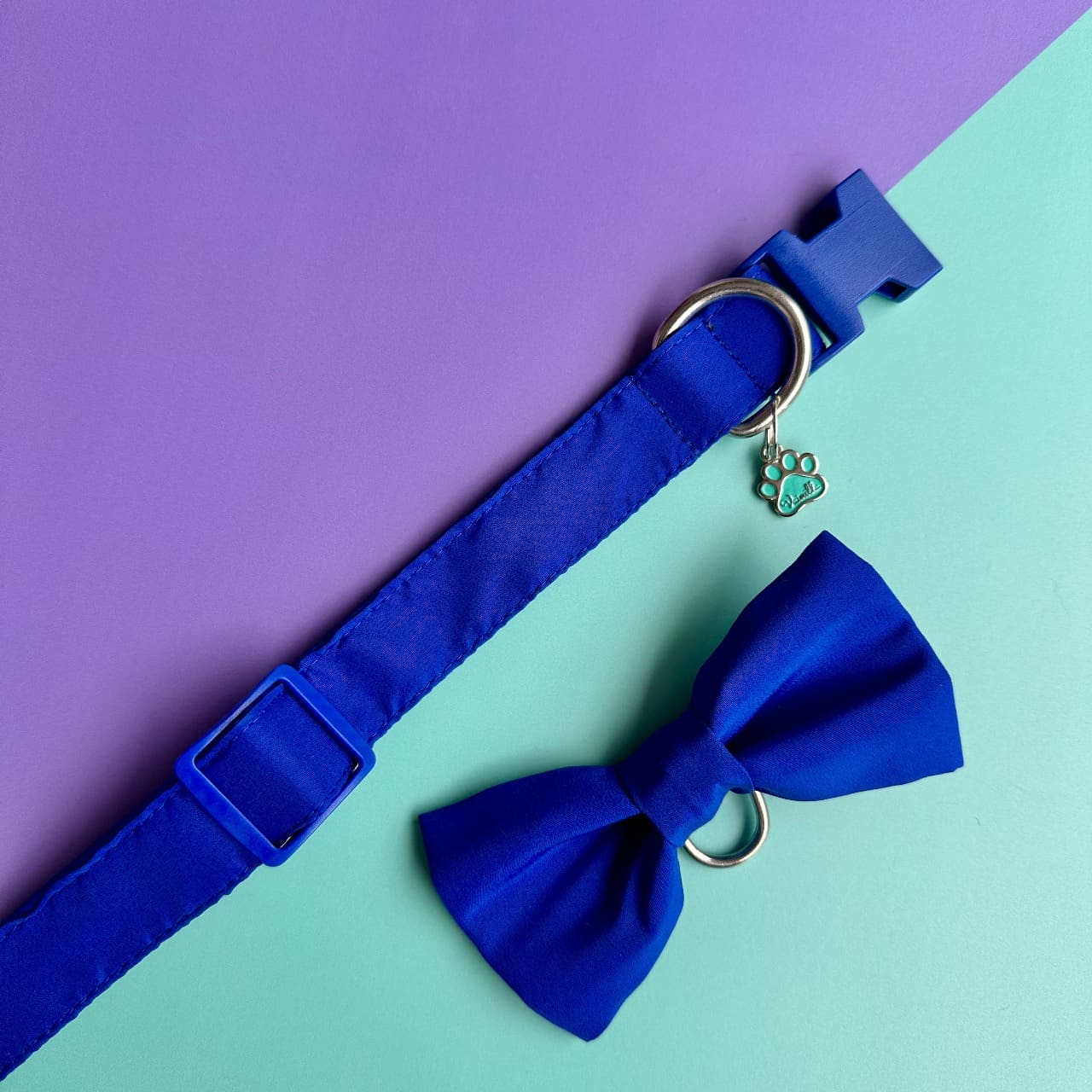 Corbatín para perros azul rey