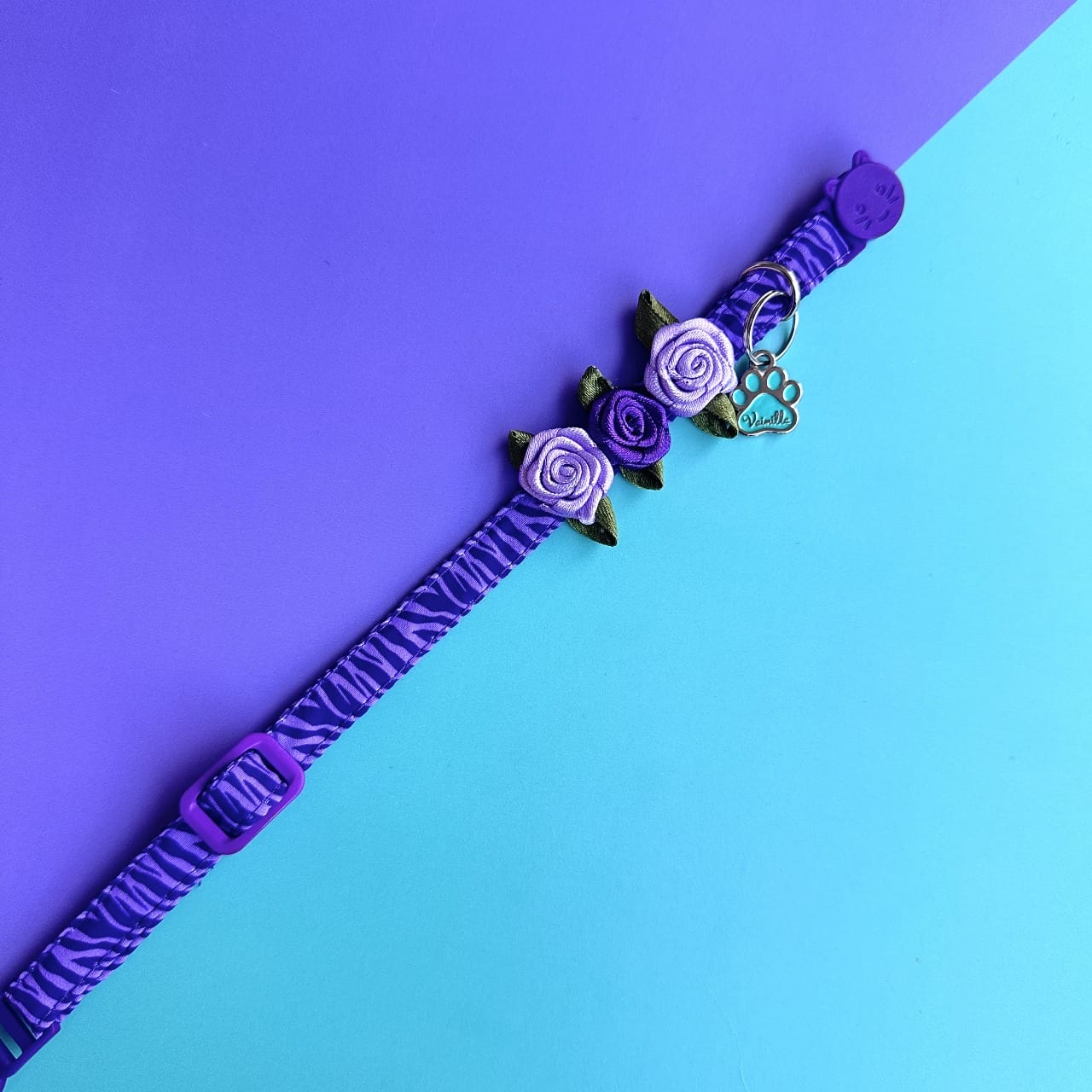 Collar para gatos con rosas Cebra lila 1