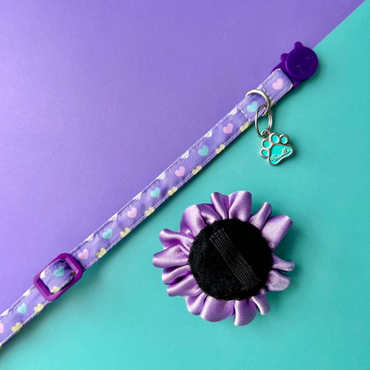Collar para gatos con flor bicolor morado y lila - Corazones