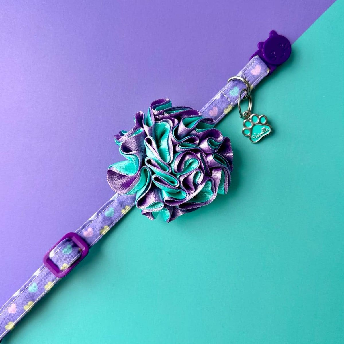 Collar para gatos con flor bicolor aguamarina y lila - Corazones