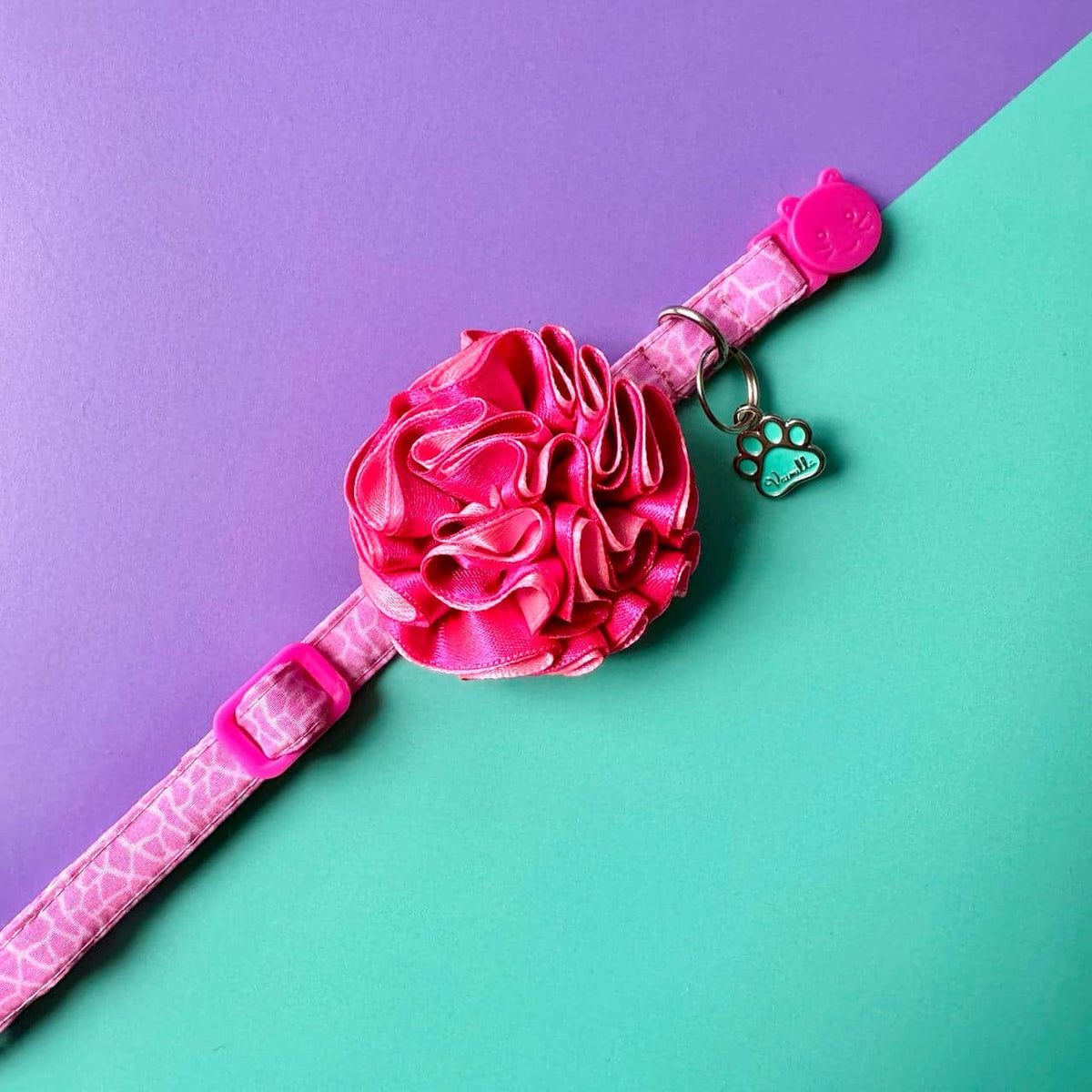 Collar para gatos con flor bicolor fucsia neón y rosado neón - Jirafa