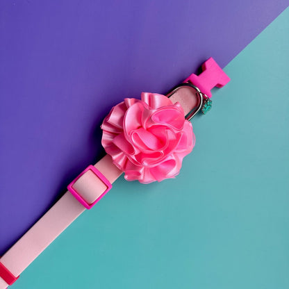 Collar para perros en goma impermeable rosado con flor tul rosado neón