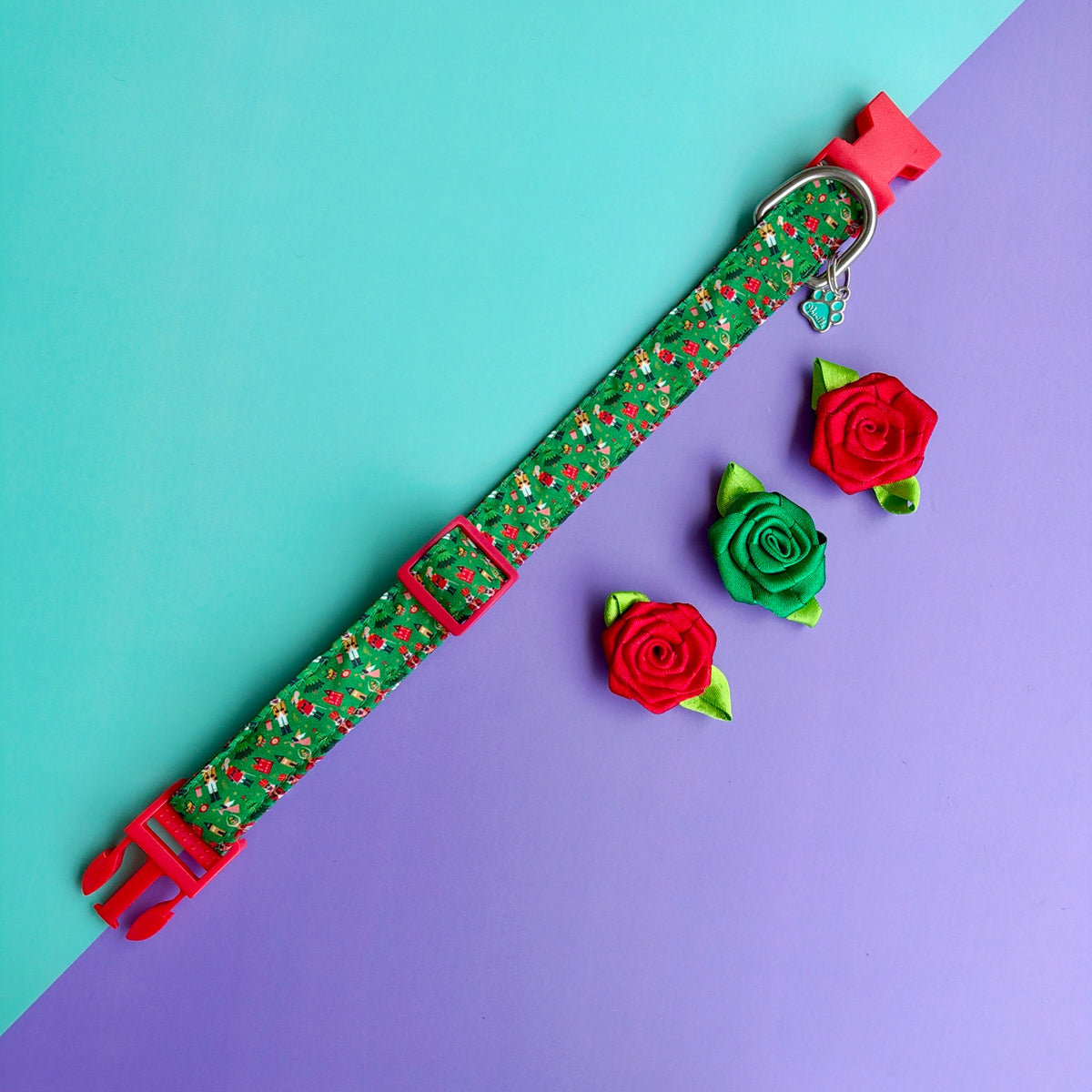 Collar Cascanueces con sus tres rosas desmontables