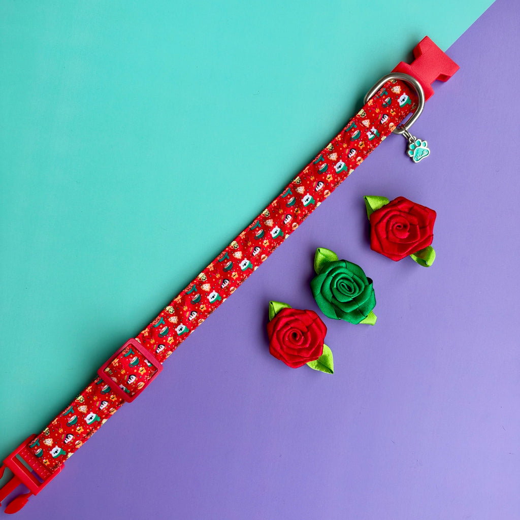 Collar Magia Polar Roja con tres rosas desmontables