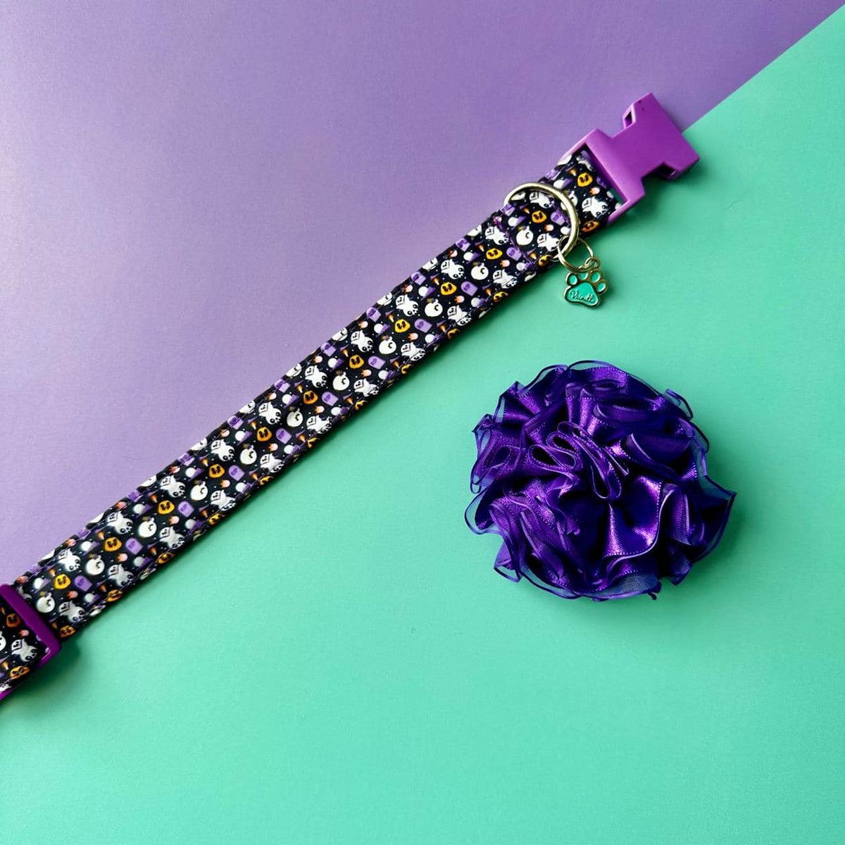 Collar para perros fantasmas con flor tul morada