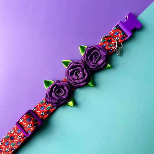 Collar para perros con rosas Halloween gatuno