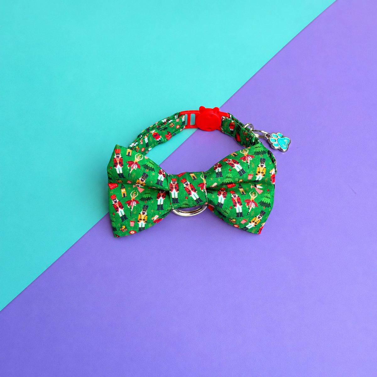 Corbatín para gatos de Navidad Cascanueces verde con collar ajustable