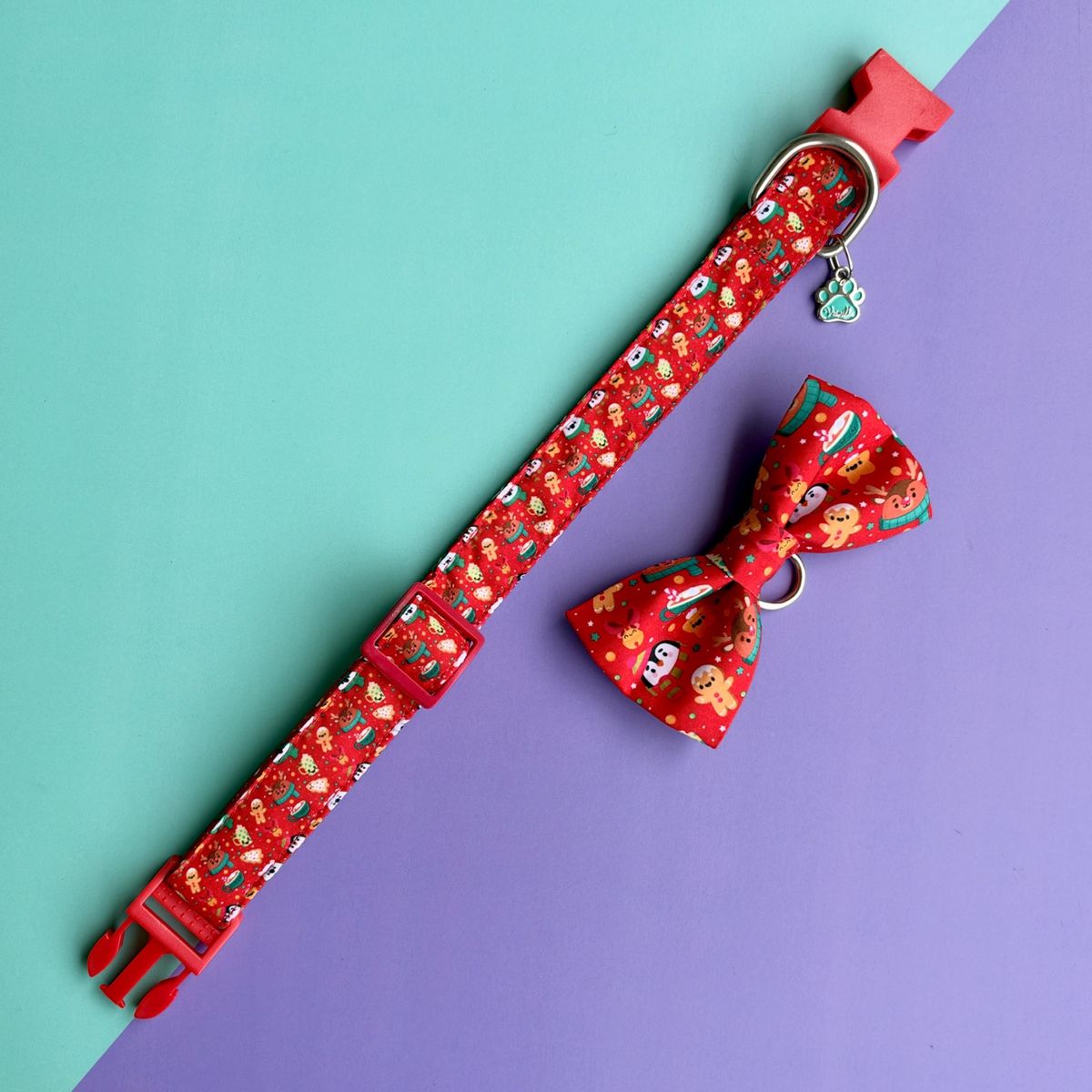 Corbatín para perro Magia Polar Roja desmontable junto al collar