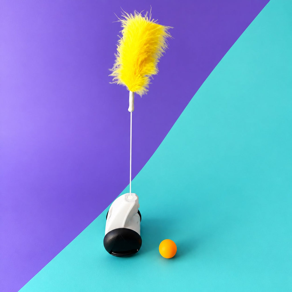 Juguete balancín para gatos con pluma amarilla y pelota