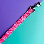 Pechera para perros antitirones cebra fucsia con correa