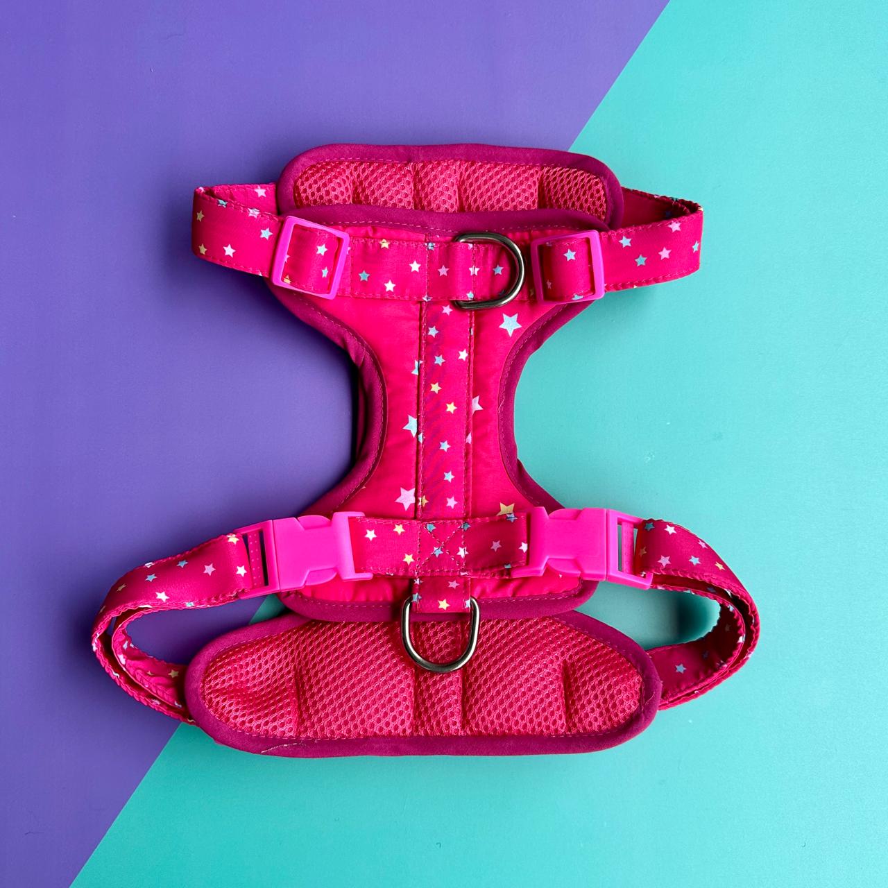 Pechera para perros antitirones estrellas fucsia con correa